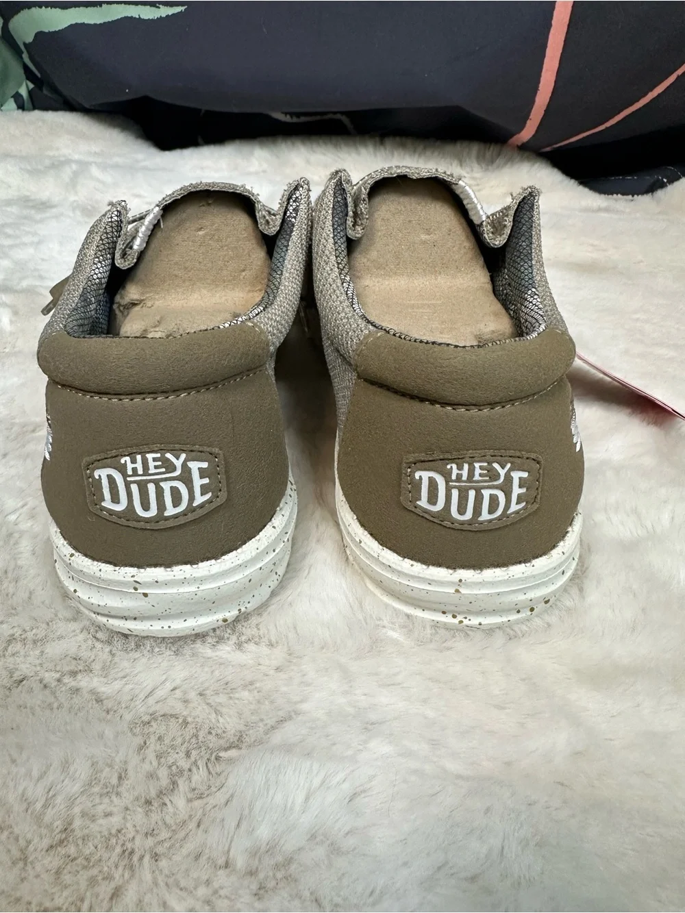 NWT Hey Dude Sox Collection Lightweight Men's Shoes - color sand size 11